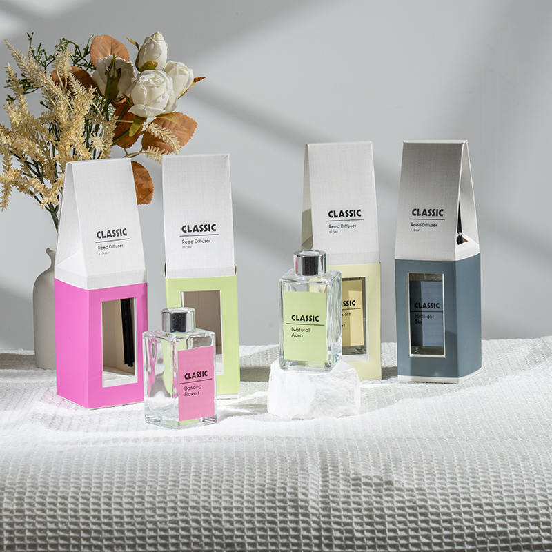 Klassischer, hoher quadratischer Glasflaschen-Diffusor