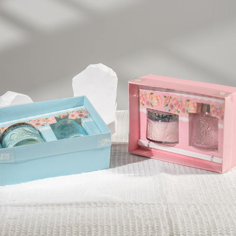 Anmutiges Muttertags-Aromaset aus Glasflaschen – Anbieter von Raumdüften