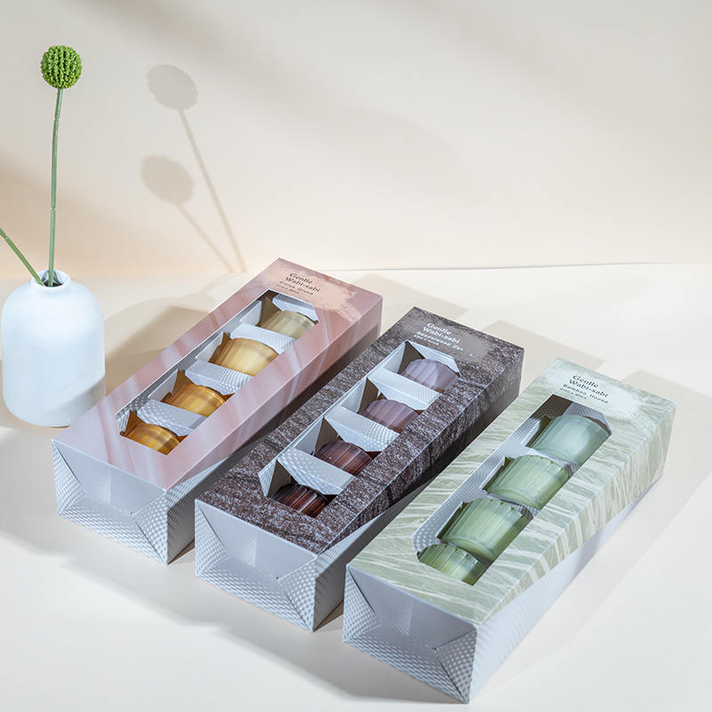 Set mit 4 vertikal gestreiften kleinen Zwergkerzenbechern aus Glas