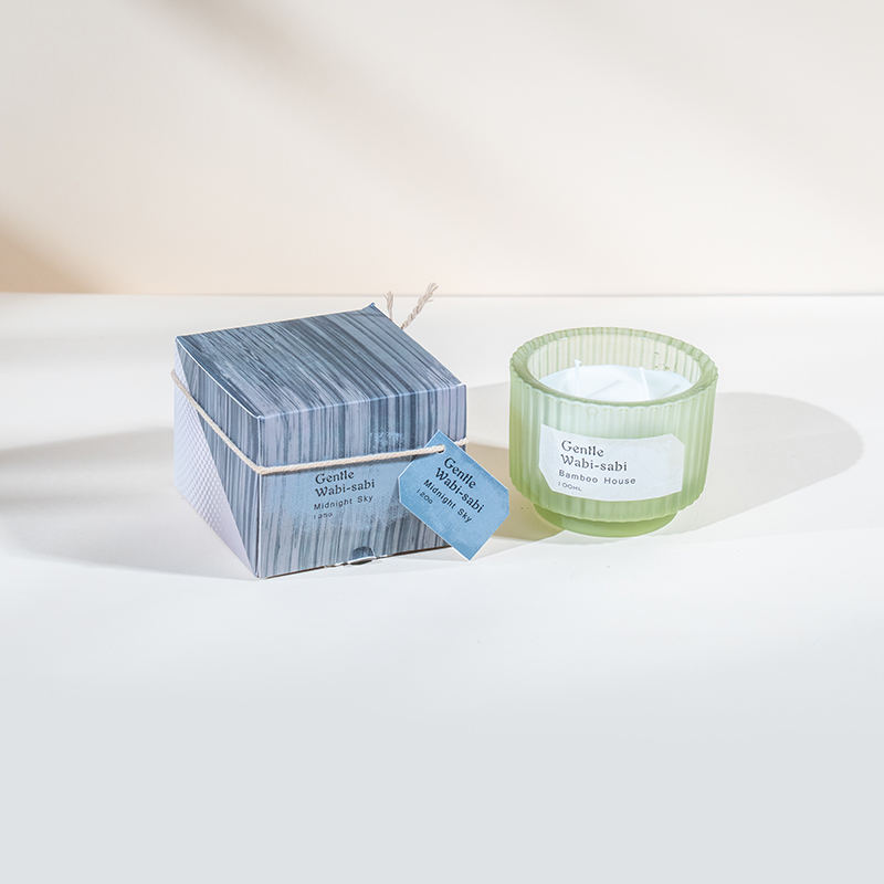 Runder Kerzenbecher aus Glas mit vertikalen Streifen, Duftkerzen-Öko-Sojawachs-Kerzenverkäufer