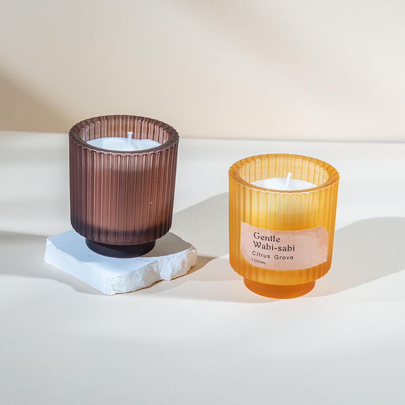 Runder Kerzenbecher aus Glas mit vertikalen Streifen, Duftkerzen-Öko-Sojawachs-Kerzenverkäufer