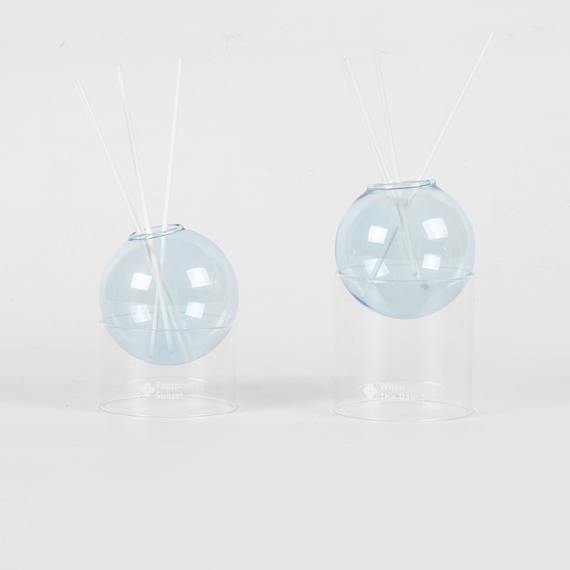 Klarer Glassockel, Glaskugel-Diffusor im Aromatherapie-Stil