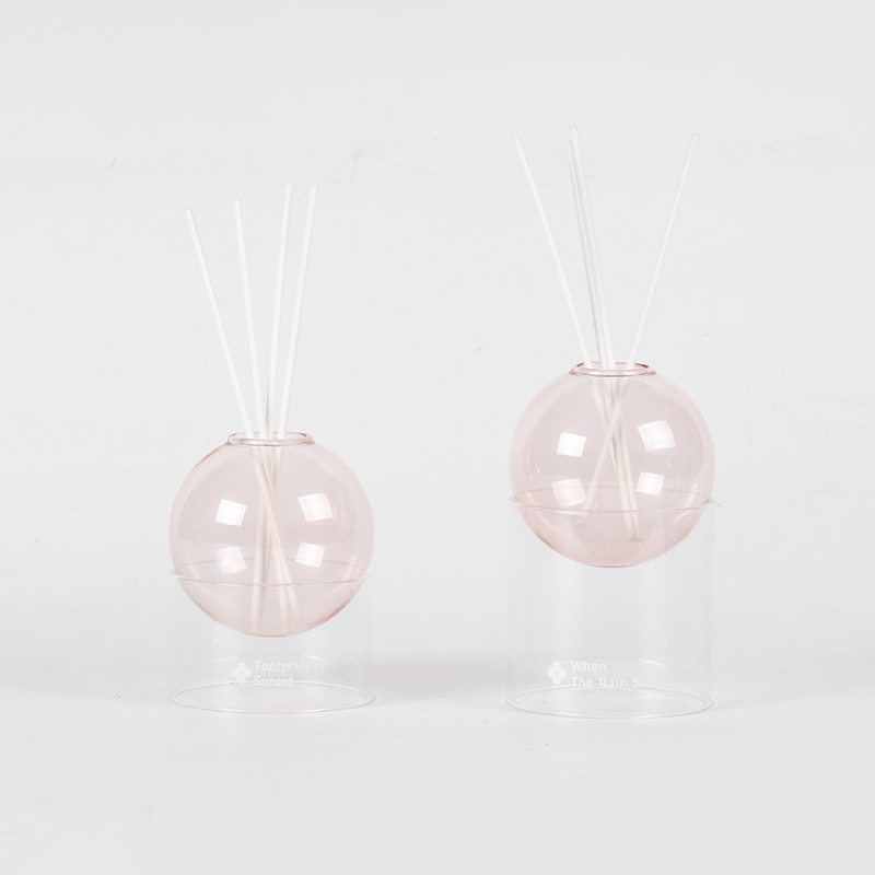 Klarer Glassockel, Glaskugel-Diffusor im Aromatherapie-Stil