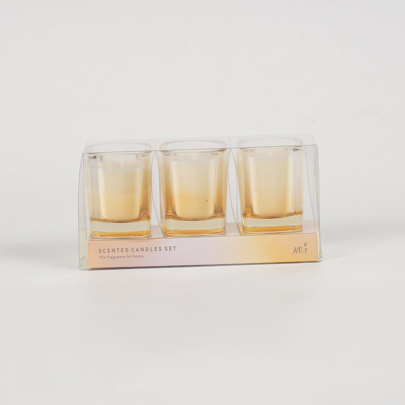 3-teiliges quadratisches Kerzenset mit Farbverlauf