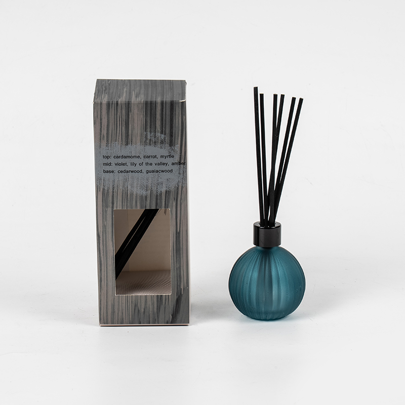 Kleine Glasbirne mit vertikalen Streifen, verdampfende Flasche, Reed-Diffusor – Hersteller von Reed-Diffusoren für den Heimduft