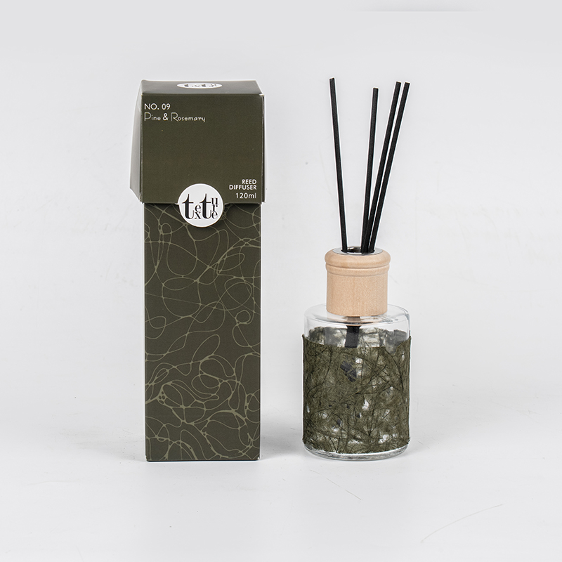 Klassischer runder Glasflakon mit Holzdeckel in schönem Papier-Deko-Schilfdiffusor – Anbieter für Raumdüfte