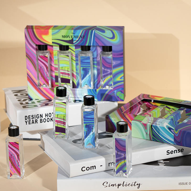 Kleiner High-Heel-Quadratflaschen-Schilfdiffusor 4-teiliges Set-Aroma-Diffusor-Ölhersteller