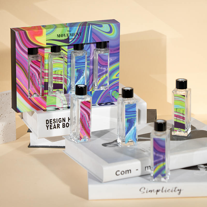 Kleiner High-Heel-Quadratflaschen-Schilfdiffusor 4-teiliges Set-Aroma-Diffusor-Ölhersteller