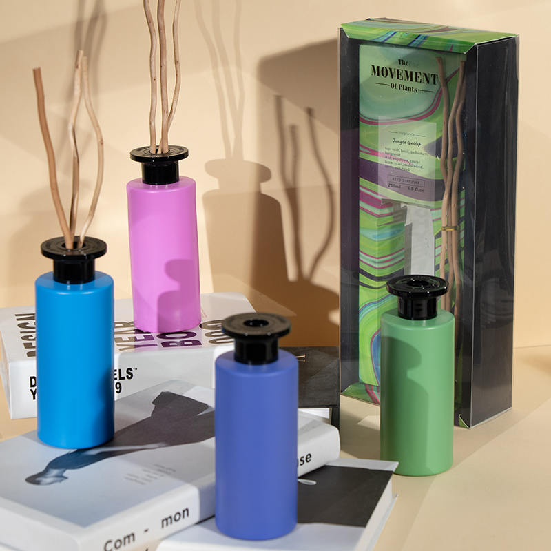 Runde Klarglasflasche mit hoher Flüchtigkeit und Holzstäbchen-Diffusor – Premium-Aromatherapie-Flasche