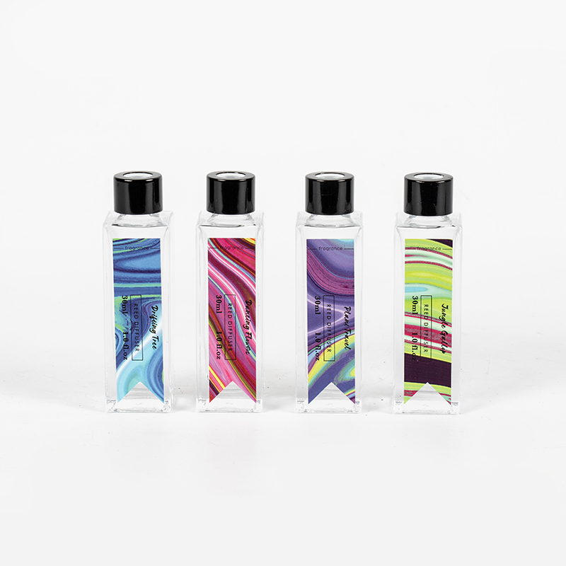 Kleiner High-Heel-Quadratflaschen-Schilfdiffusor 4-teiliges Set-Aroma-Diffusor-Ölhersteller